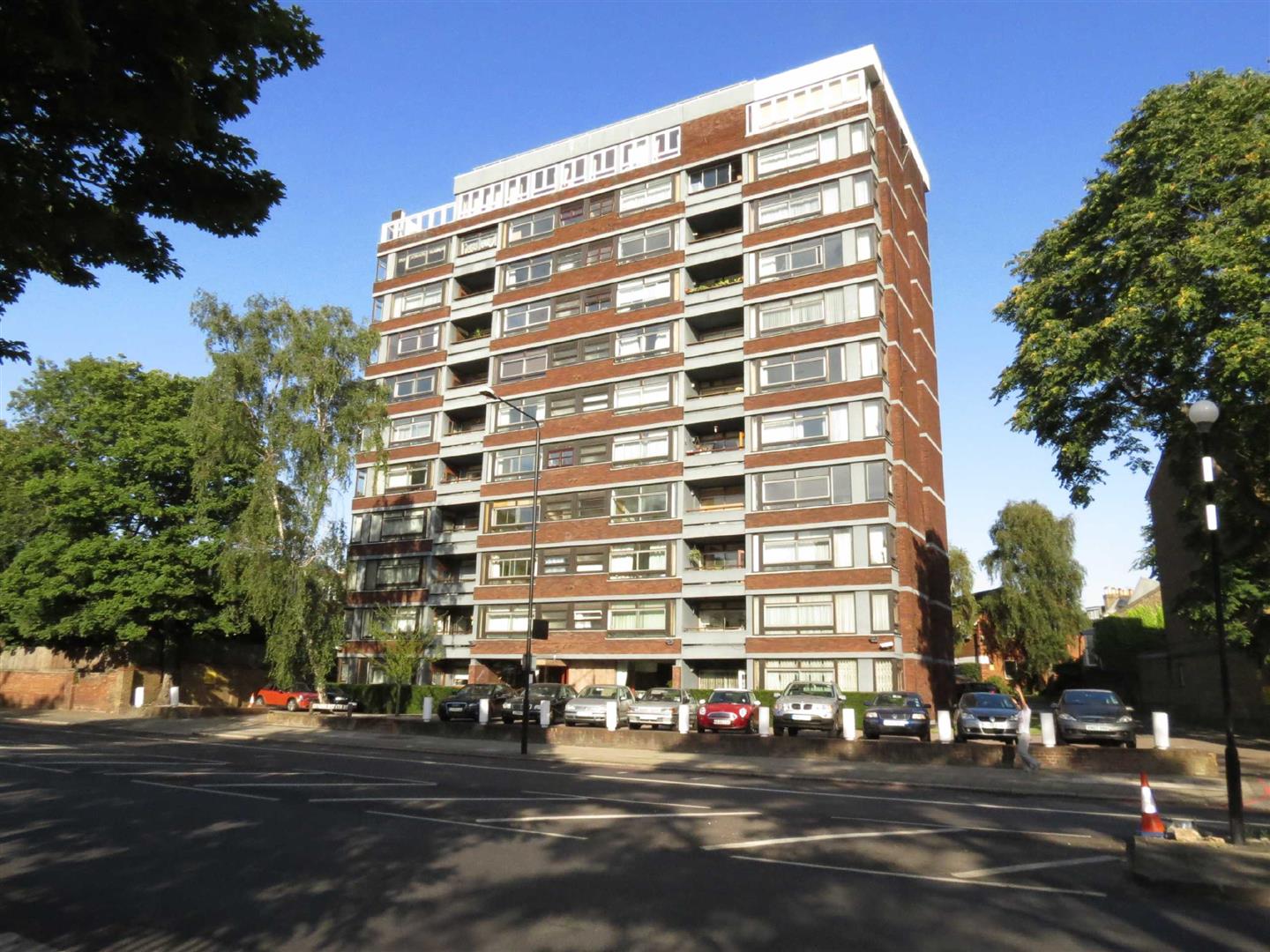 Lyndhurst Court, Finchley Road, St Johns Wood